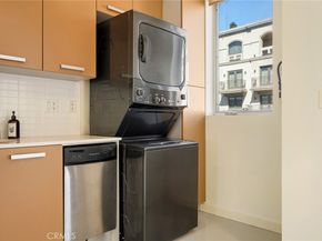 217 S Marengo 304, Pasadena CA 91101