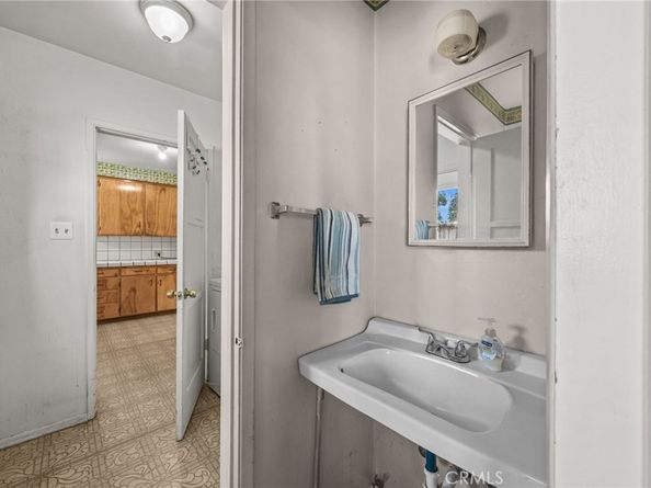 1514 N Pleasant Avenue, Ontario CA 91764