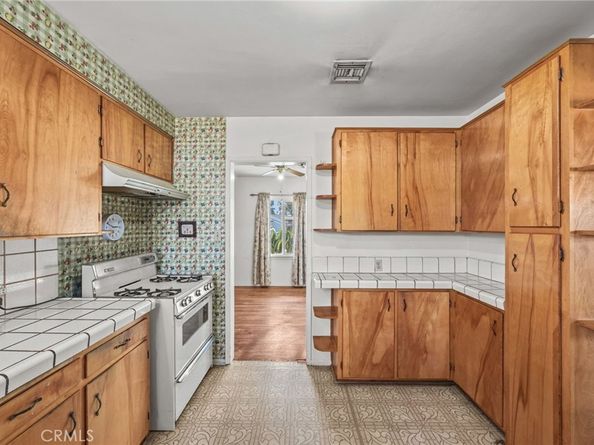 1514 N Pleasant Avenue, Ontario CA 91764