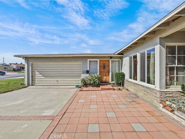 1514 N Pleasant Avenue, Ontario CA 91764
