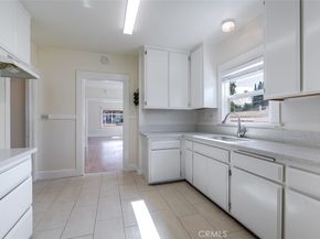 7049 Milton Avenue, Whittier CA 90602