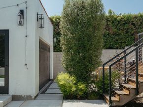 5142 Brynhurst Avenue, Los Angeles CA 90043