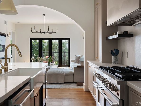 5142 Brynhurst Avenue, Los Angeles CA 90043