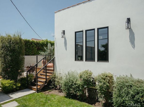 5142 Brynhurst Avenue, Los Angeles CA 90043