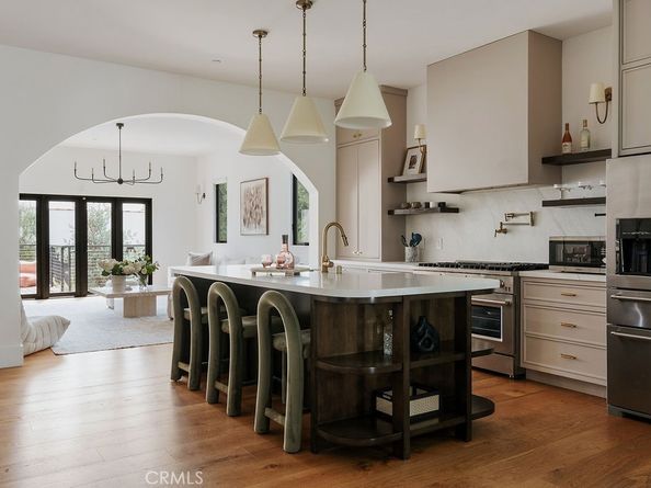 5142 Brynhurst Avenue, Los Angeles CA 90043