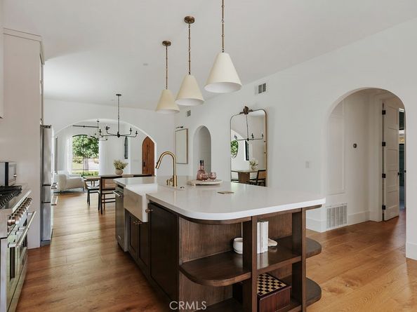 5142 Brynhurst Avenue, Los Angeles CA 90043