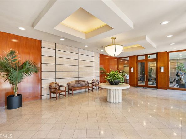 800 W 1st Street 2206, Los Angeles CA 90012