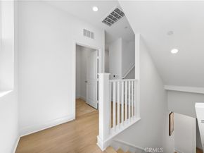 422 Lobata, Irvine CA 92618