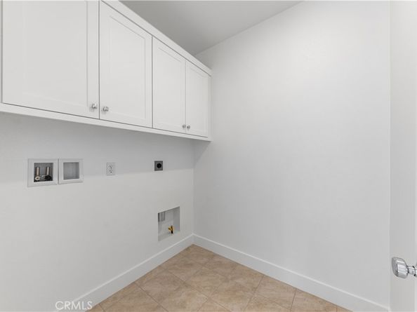 422 Lobata, Irvine CA 92618