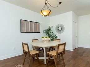 817 N ALFRED Street 205, Los Angeles CA 90069