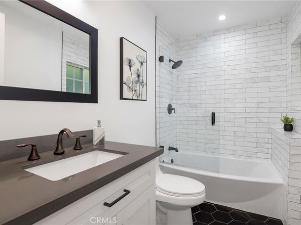 543 N Gardner Street, Los Angeles CA 90036