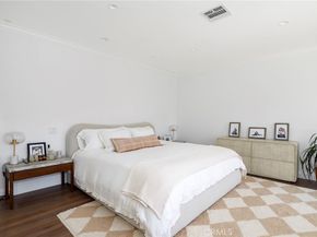 543 N Gardner Street, Los Angeles CA 90036
