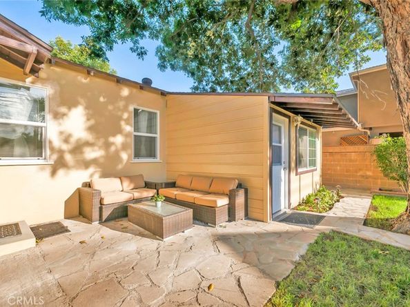 1527 N Avon Street, Burbank CA 91505