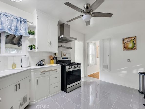 1527 N Avon Street, Burbank CA 91505