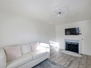 1527 N Avon Street, Burbank CA 91505