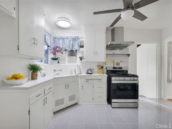 1527 N Avon Street, Burbank CA 91505