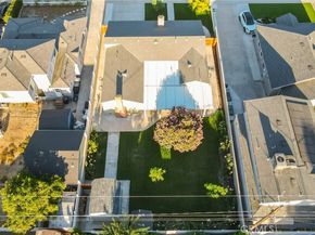 1501 N Catalina Street, Burbank CA 91505
