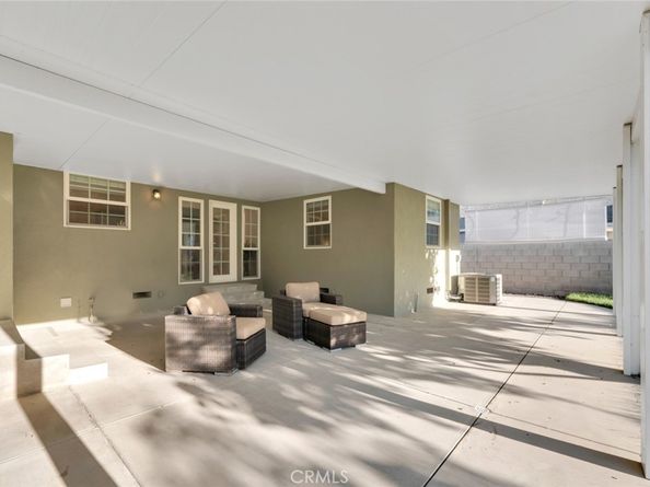 1501 N Catalina Street, Burbank CA 91505