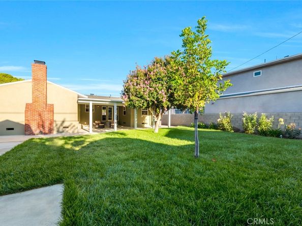 1501 N Catalina Street, Burbank CA 91505