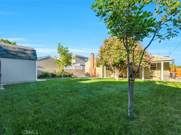 1501 N Catalina Street, Burbank CA 91505