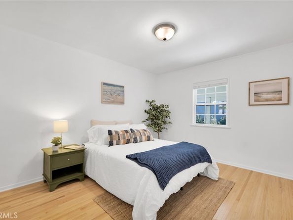 1501 N Catalina Street, Burbank CA 91505