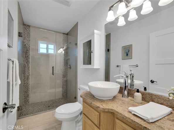 1501 N Catalina Street, Burbank CA 91505