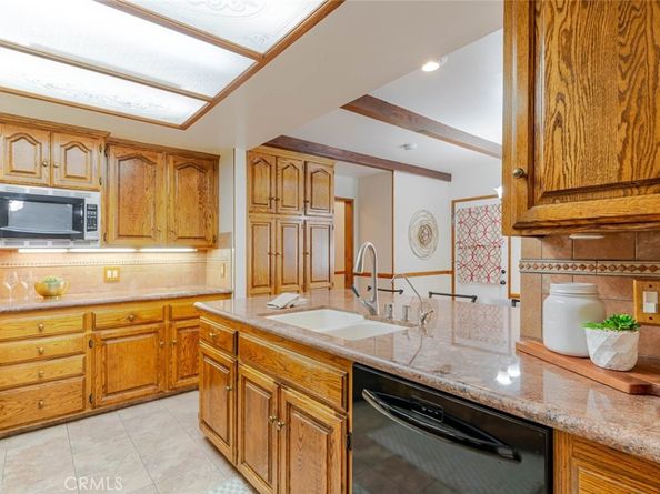 835 N Lincoln Street, Burbank CA 91506