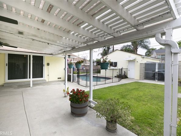 835 N Lincoln Street, Burbank CA 91506
