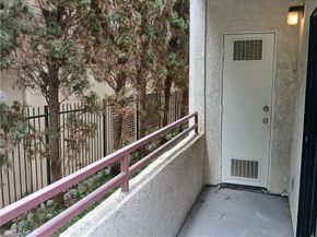 730 W 4th Street 107, Long Beach CA 90802