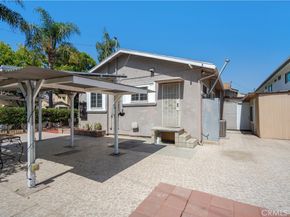 400 E Buckthorn Street, Inglewood CA 90301
