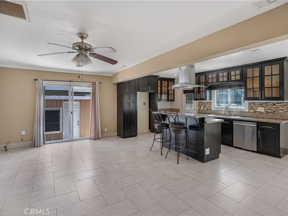 400 E Buckthorn Street, Inglewood CA 90301