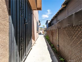 10868 Weigand Avenue, Los Angeles CA 90059