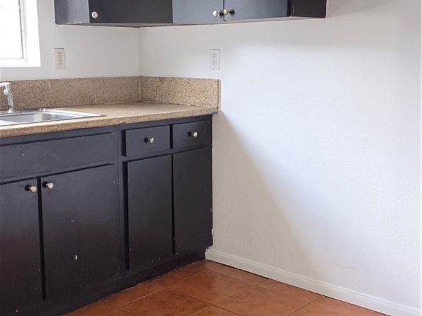 10868 Weigand Avenue, Los Angeles CA 90059