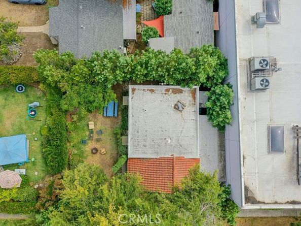 84 100 N Vinedo, Pasadena CA 91107