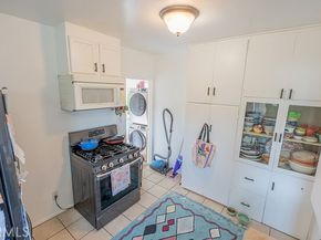 84 100 N Vinedo, Pasadena CA 91107