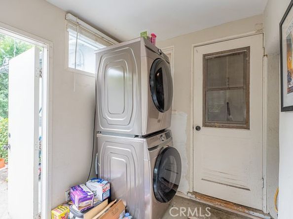 84 100 N Vinedo, Pasadena CA 91107