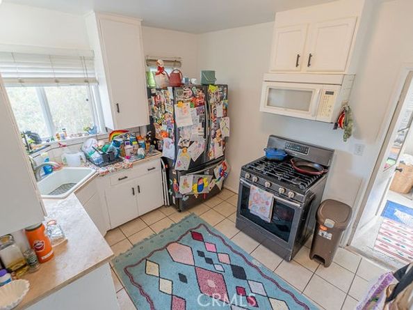 84 100 N Vinedo, Pasadena CA 91107
