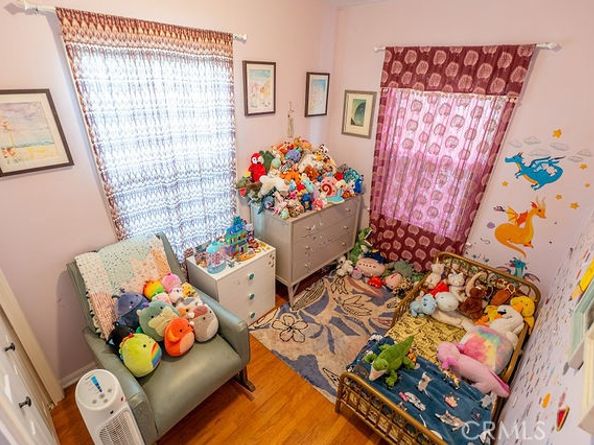 84 100 N Vinedo, Pasadena CA 91107