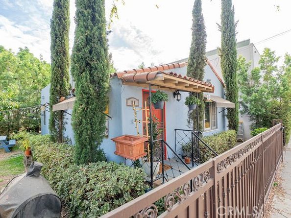 84 100 N Vinedo, Pasadena CA 91107