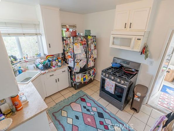 84 100 N Vinedo, Pasadena CA 91107