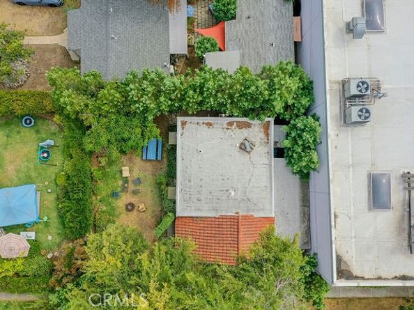 84 100 N Vinedo, Pasadena CA 91107