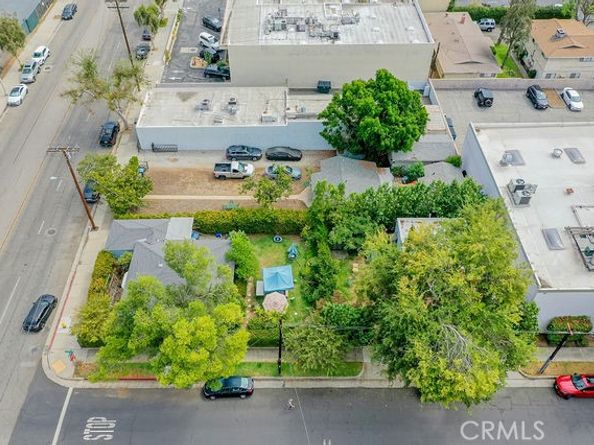 84 100 N Vinedo, Pasadena CA 91107