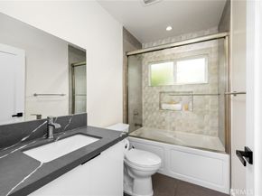 914 N Catalina Street, Burbank CA 91505