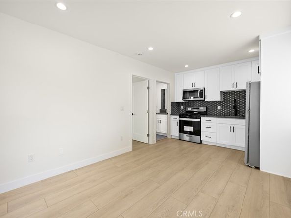 914 N Catalina Street, Burbank CA 91505