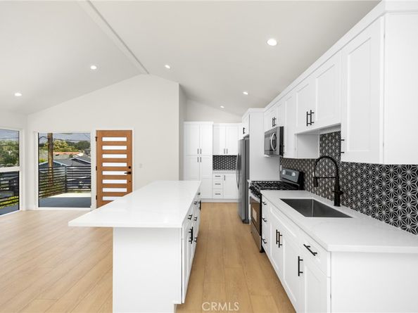 914 N Catalina Street, Burbank CA 91505