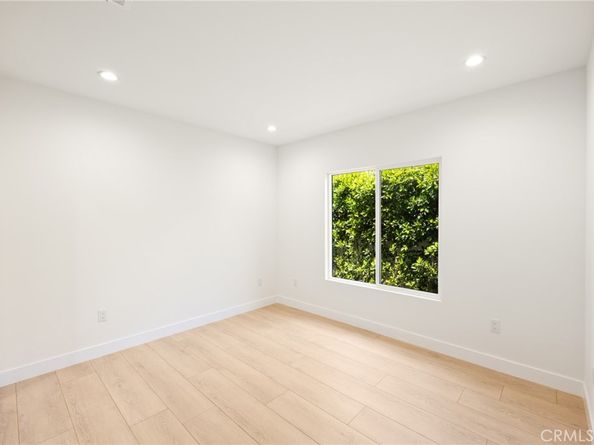 914 N Catalina Street, Burbank CA 91505