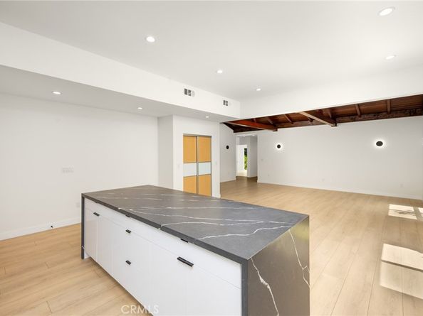 914 N Catalina Street, Burbank CA 91505