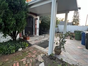 10568 Foothill, Sylmar CA 91342