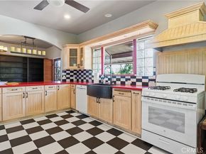 10568 Foothill, Sylmar CA 91342