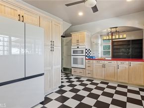 10568 Foothill, Sylmar CA 91342